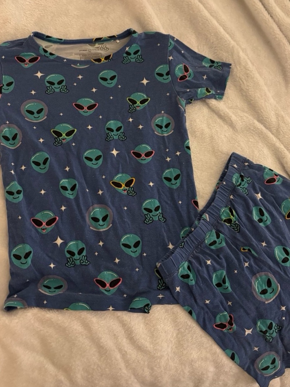 Posh Peanut Alien Pajamas Area 51 - 7Y Short Sleeve with Shorts HAS PINHOLES!!